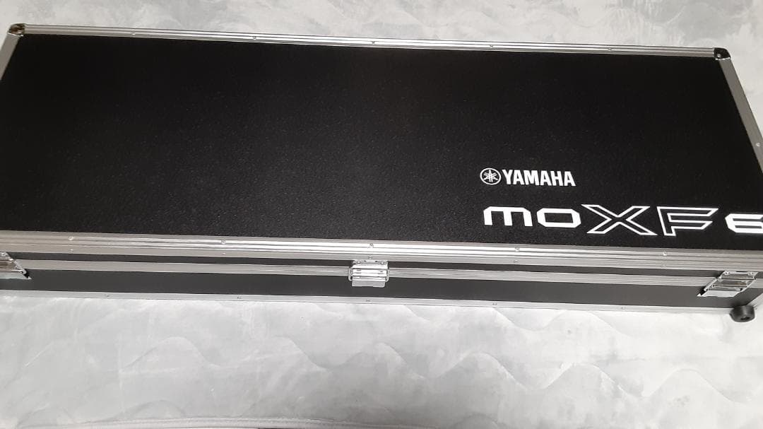YAMAHA MOXF6 ハードケース付 室内使用品