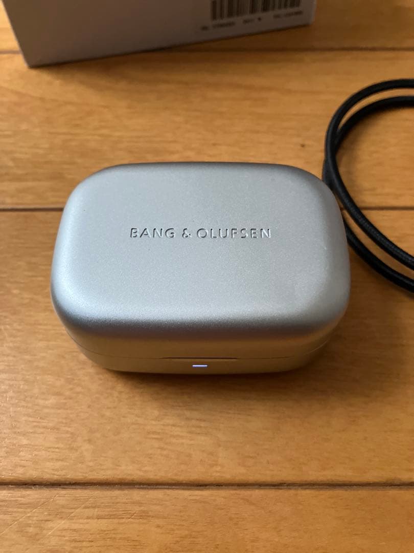 BANG & OLUFSEN BEOPLAY ELEVEN ワイヤレスイヤホン