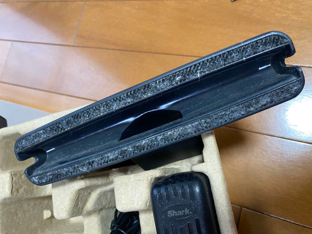 Shark EVOPOWER WV250J 充電式ハンディクリーナー