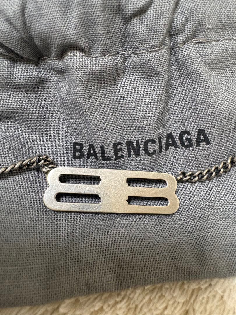 BALENCIAGA チェーンネックレス ロゴ入り