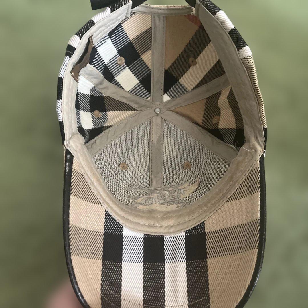 Burberry チェック柄キャップ