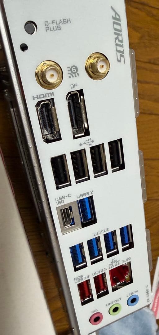 【中古】GIGABYTE B650 AORUS ELITE AX ICE