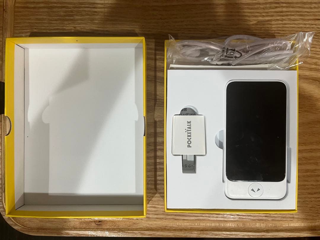 POCKETALK S Plus ホワイトグローバル通信は2025年10月27日