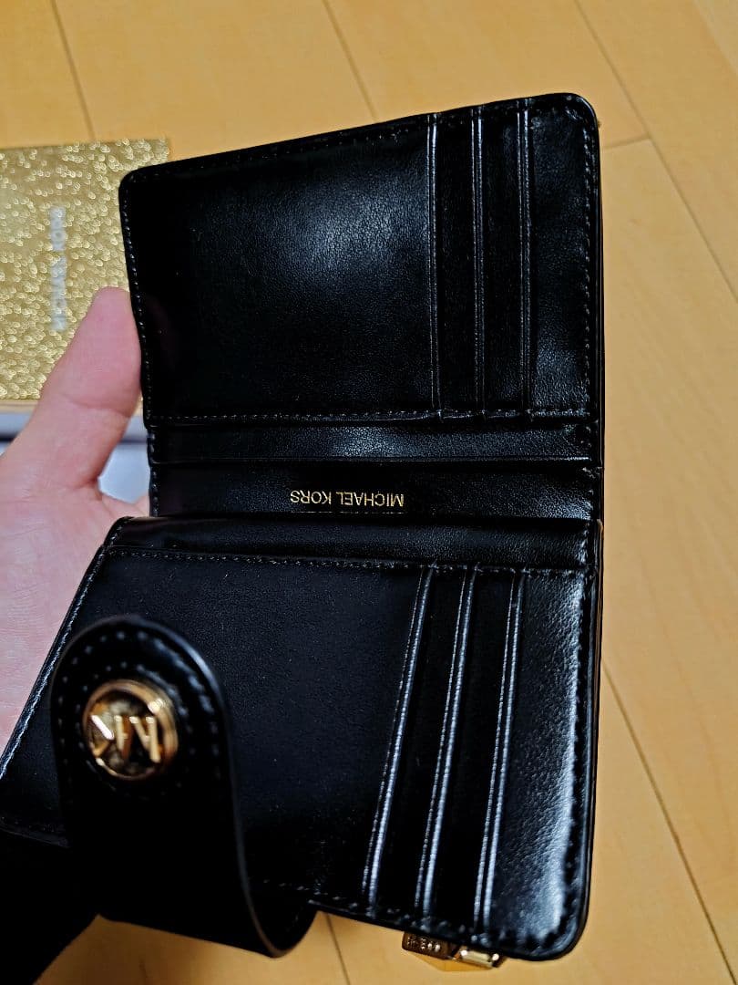 MICHAEL KORS ブラック 二つ折り財布