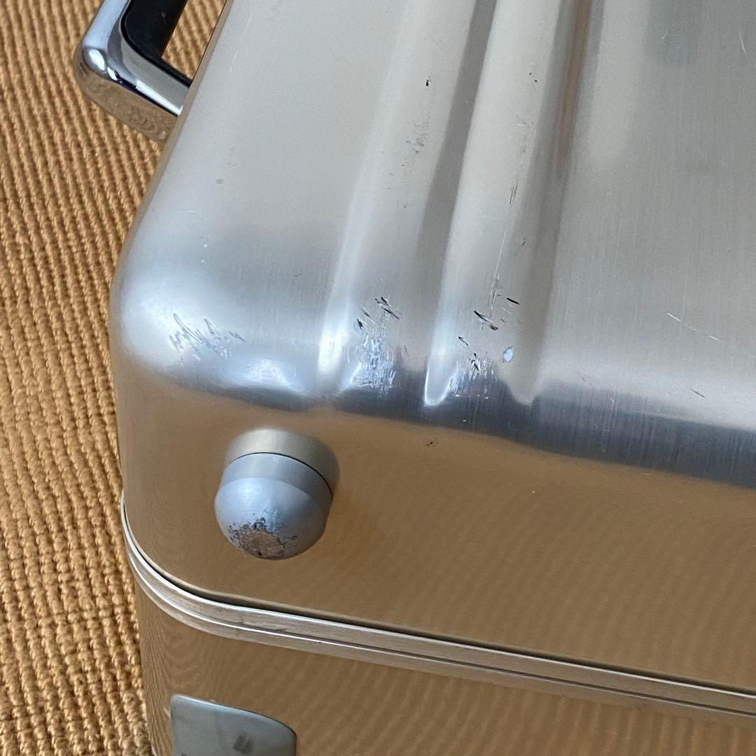 旅行かばん・小分けバッグ ZERO HALLIBURTON / Carry-On Travel Case