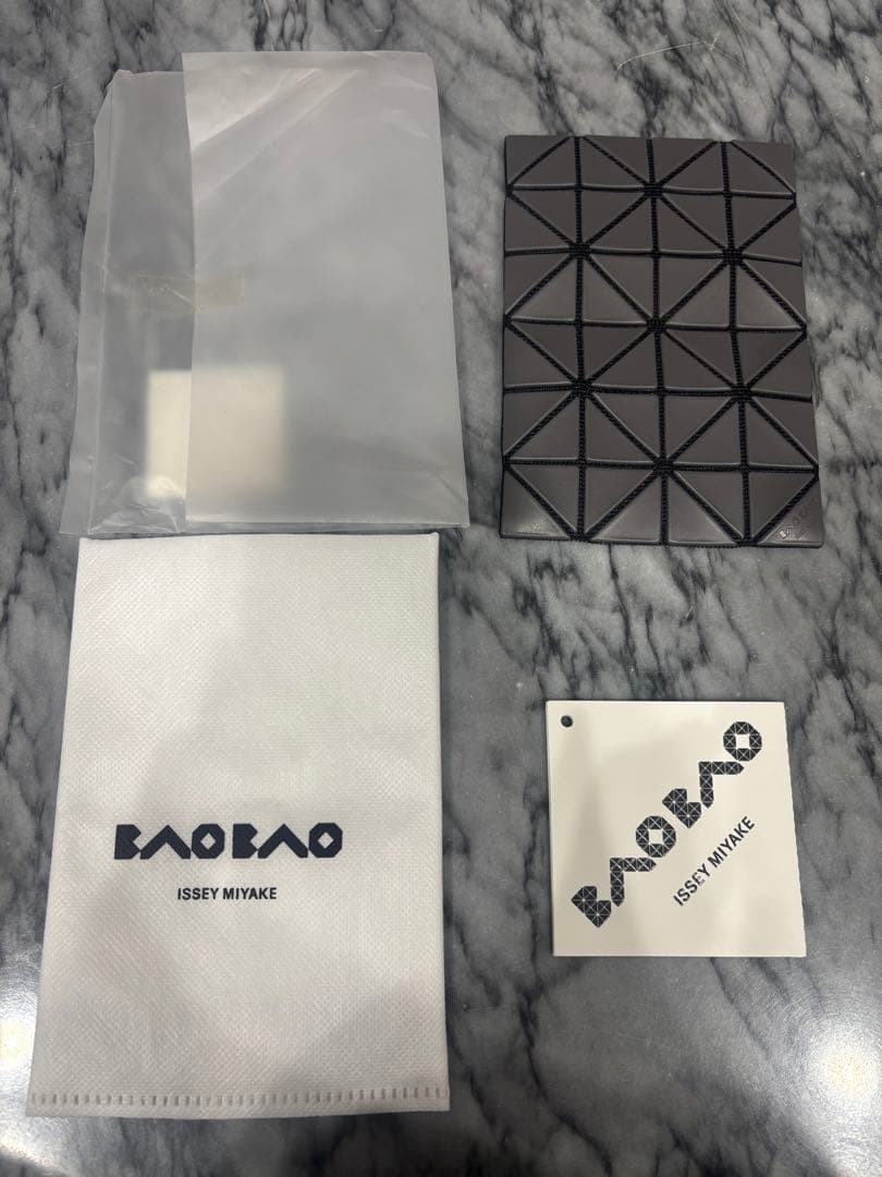 BAOBAO バオバオ カードケース 名刺入れ　グレー
