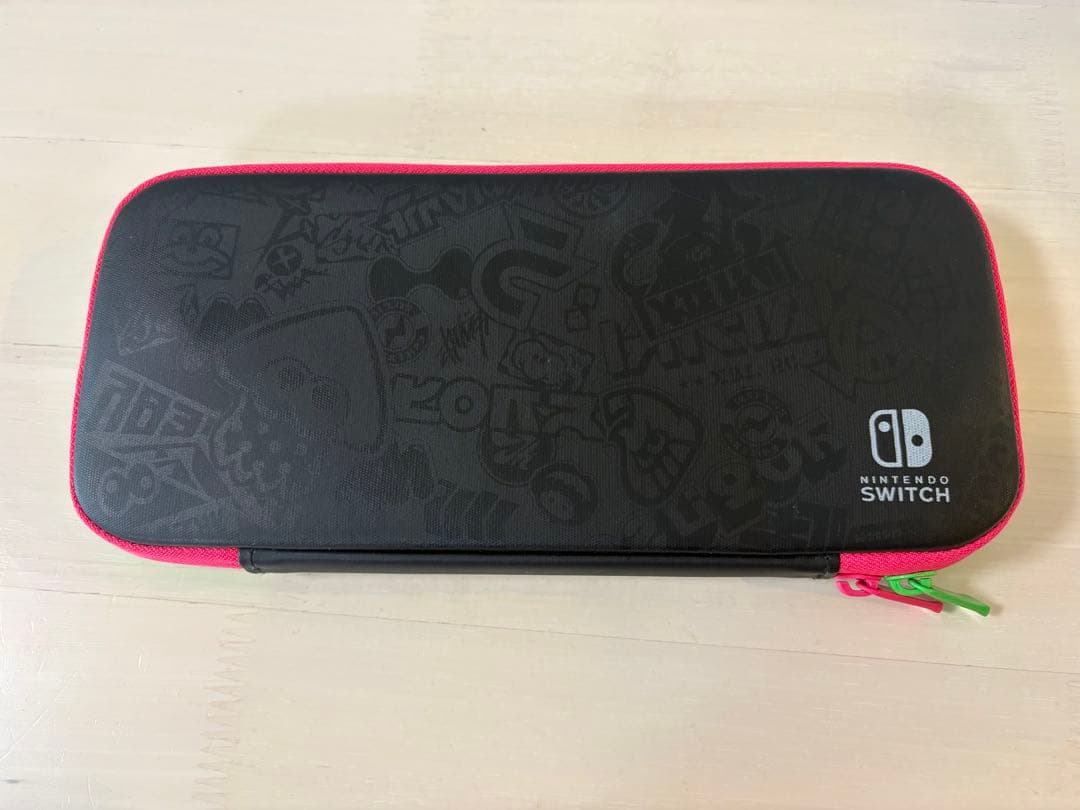 Switch本体・ケースセット　スプラトゥーン2エディション