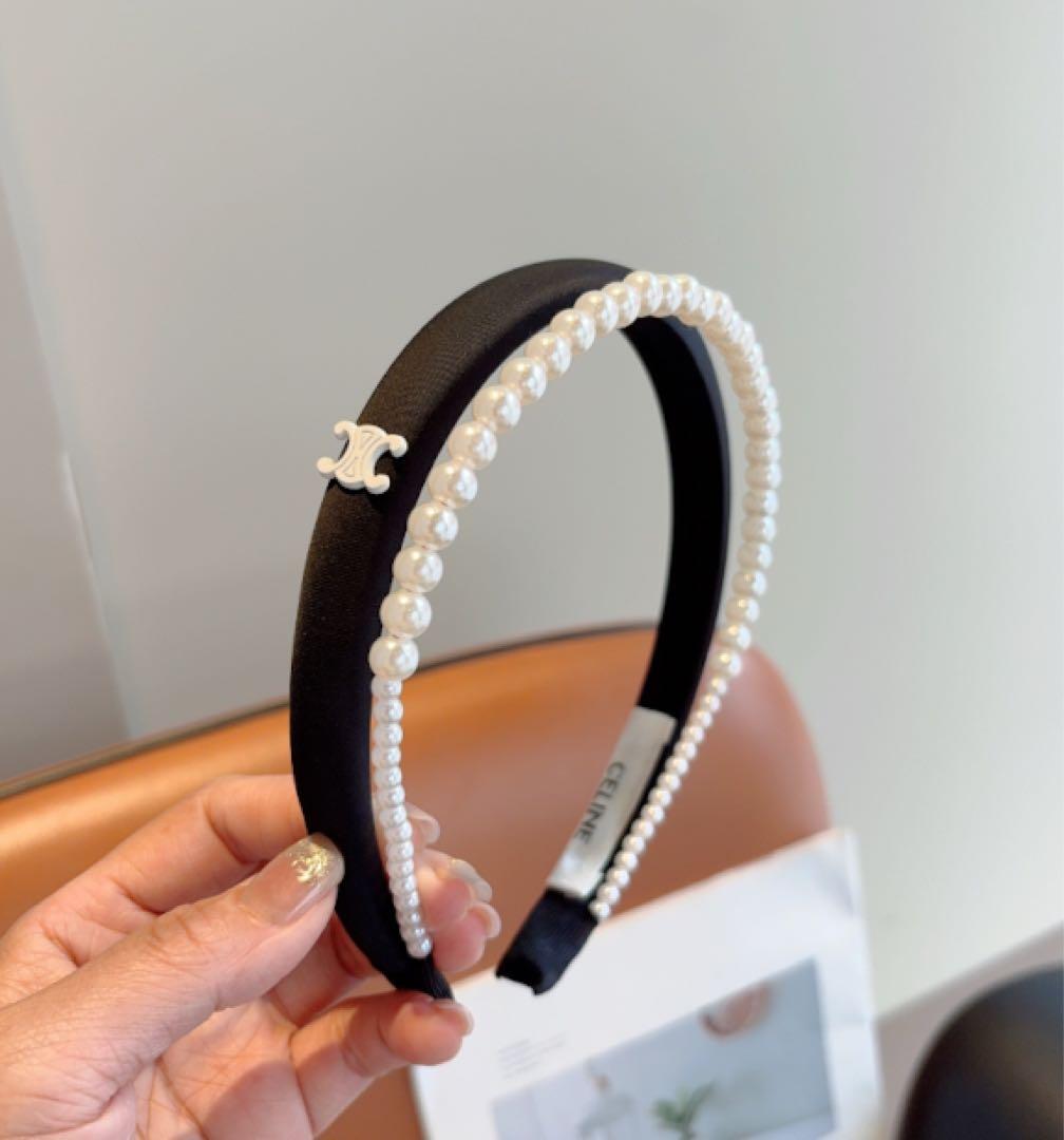 CELINE セリーヌ トリオンフ ロゴ パール ヘアバンド ブラック