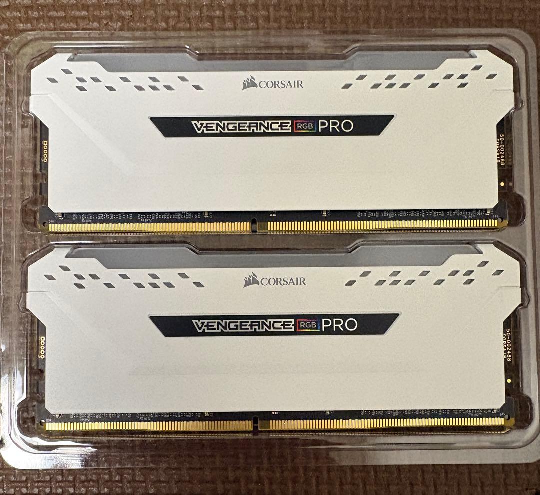 メモリー CORSAIR VENGEANCE RGB PRO 64GB DDR4 3200