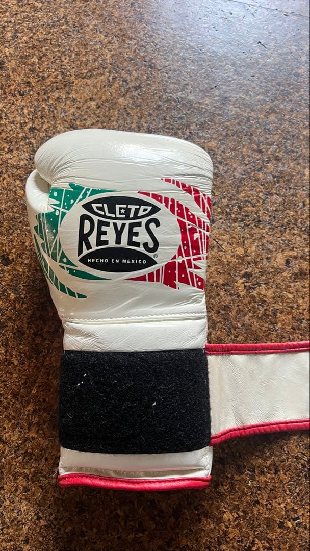 ウ*グ様 CLETO REYES ボクシンググローブ　16oz