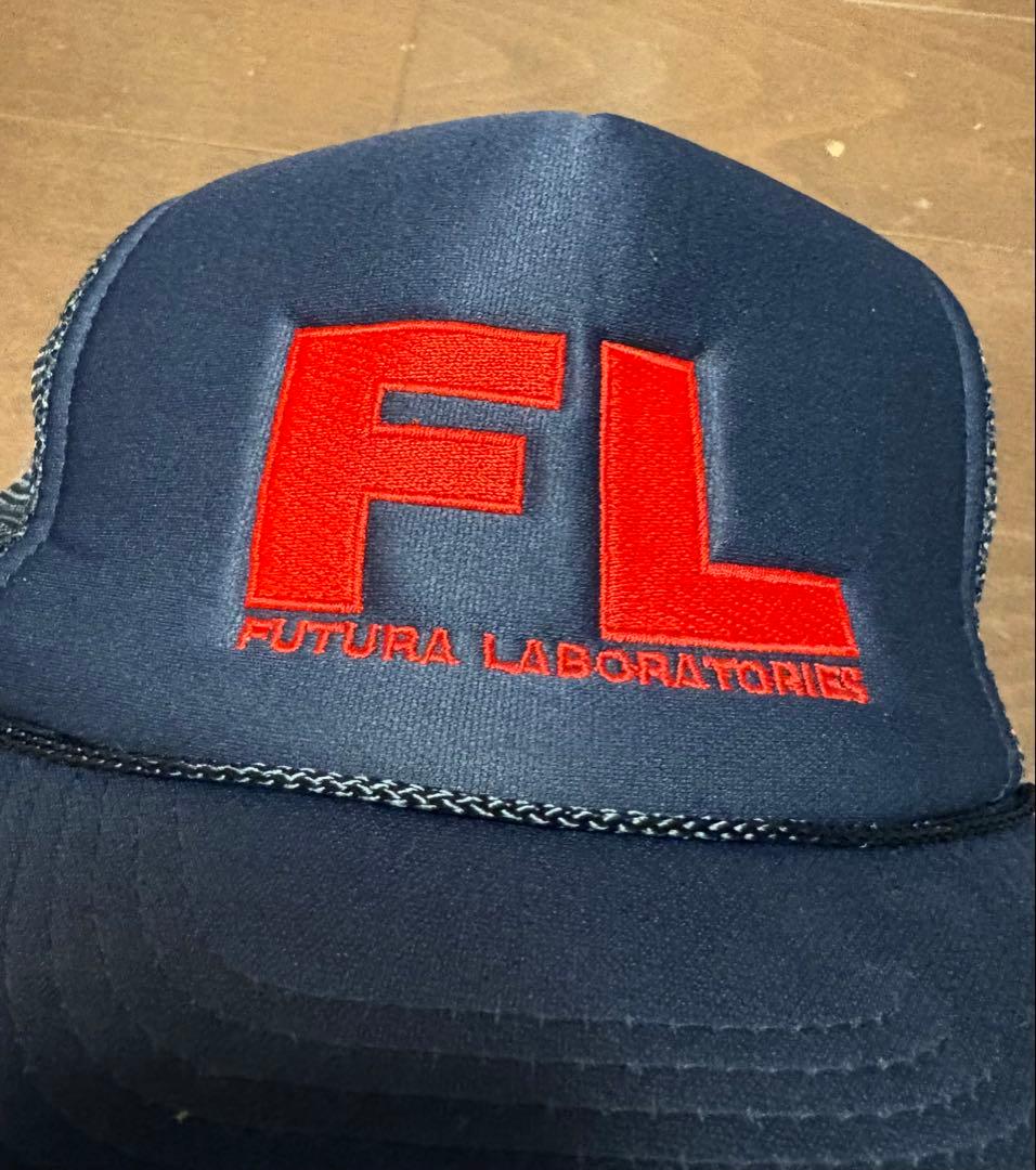 【値下げ✨】FUTURA LABORATORIES トラッカーキャップ ネイビー
