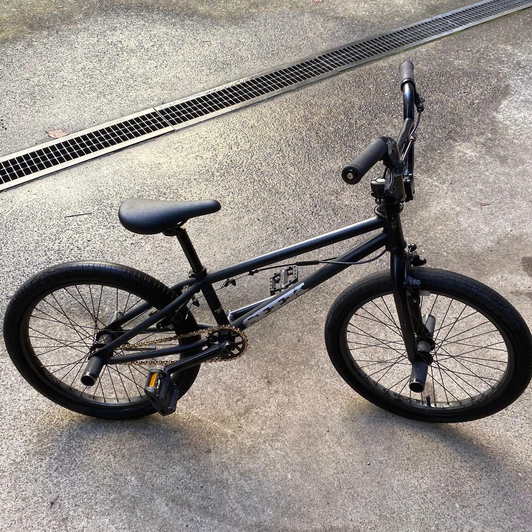 TNB SEEK PLUG BMX 20インチ キッズ 小学生　自転車　ジャイロ