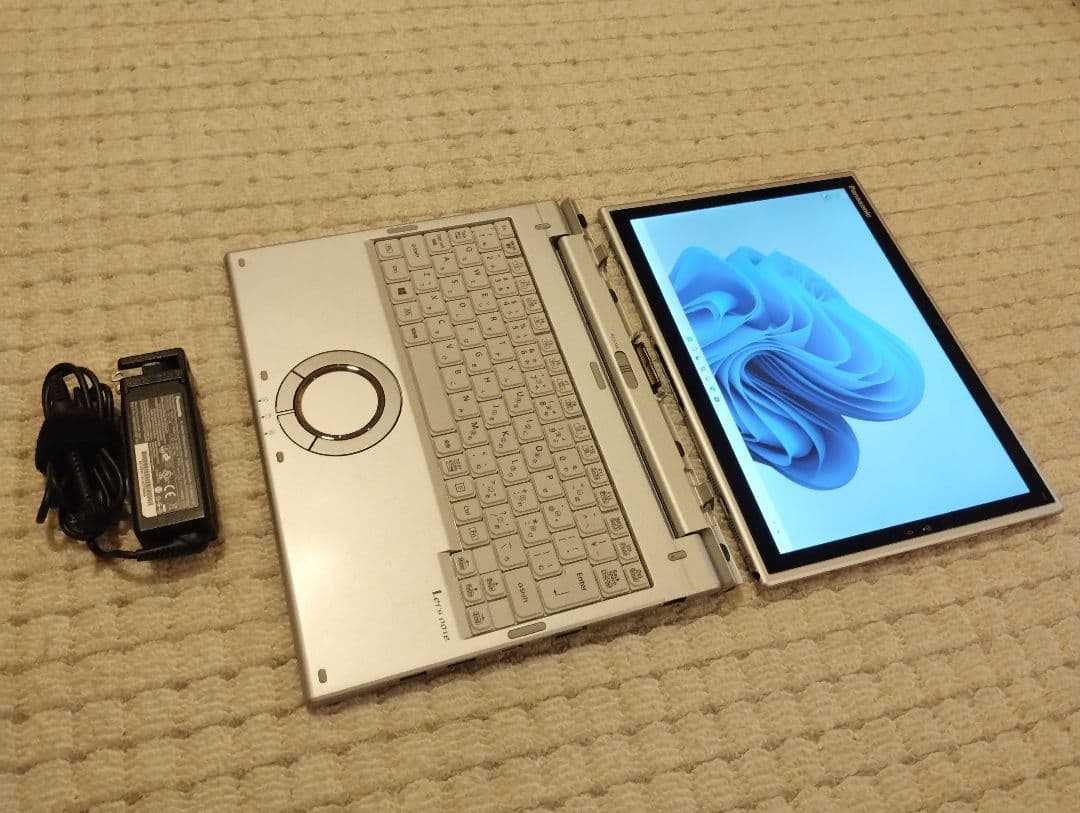ノートPC（2in1モデル）CF-XZ6 タブレットモード可能