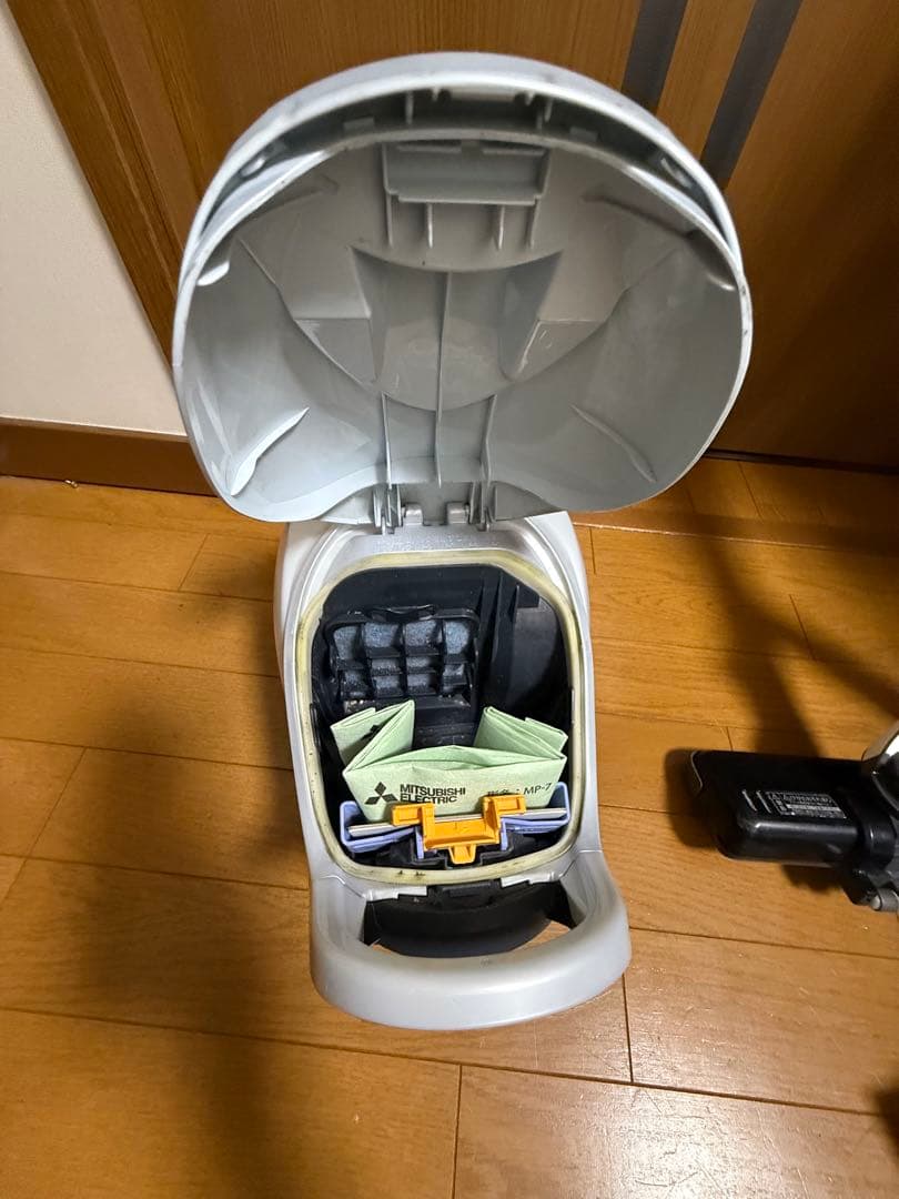 掃除機・クリーナー MITSUBISHI ELECTRIC Be-K Model TC-FM2B-A