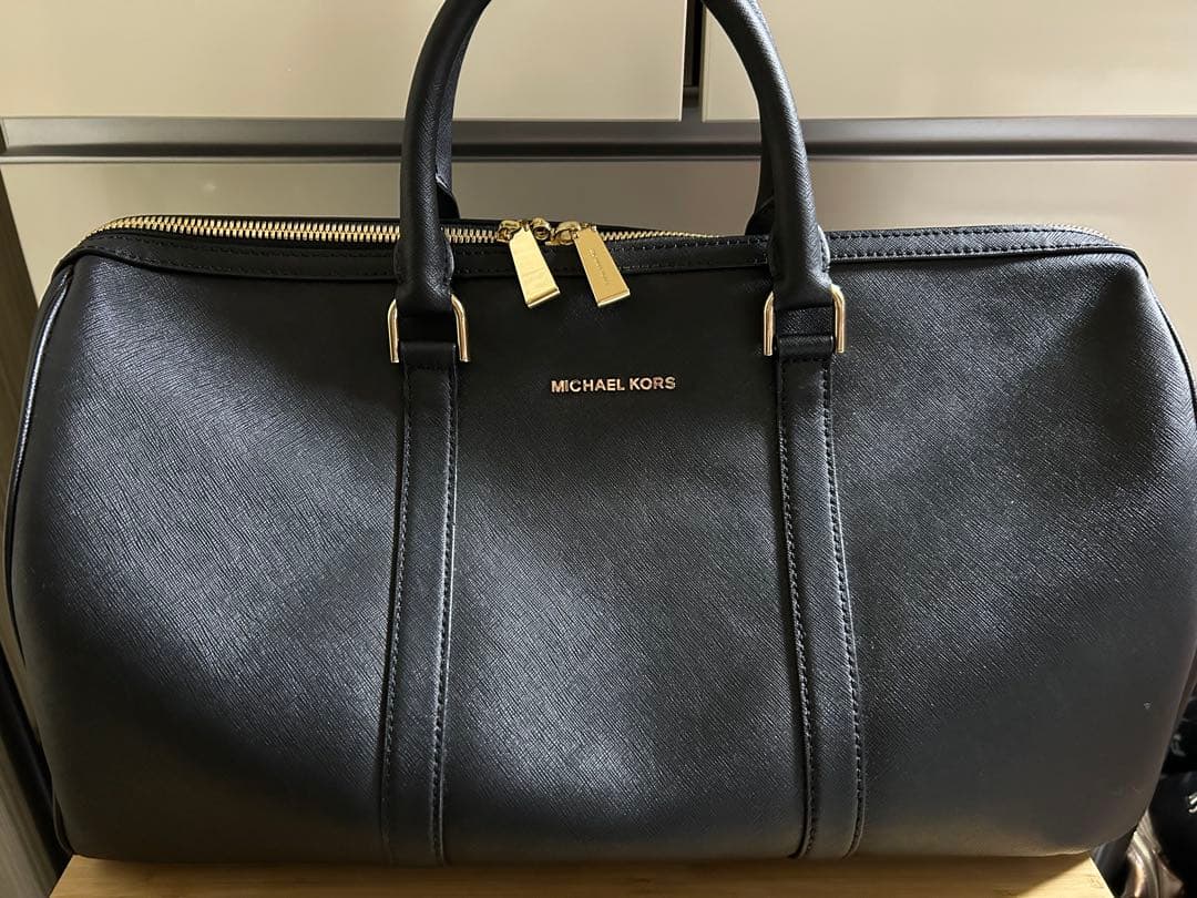 ※ちゅん※ MICHAEL KORS ブラック ボストンバッグ 旅行