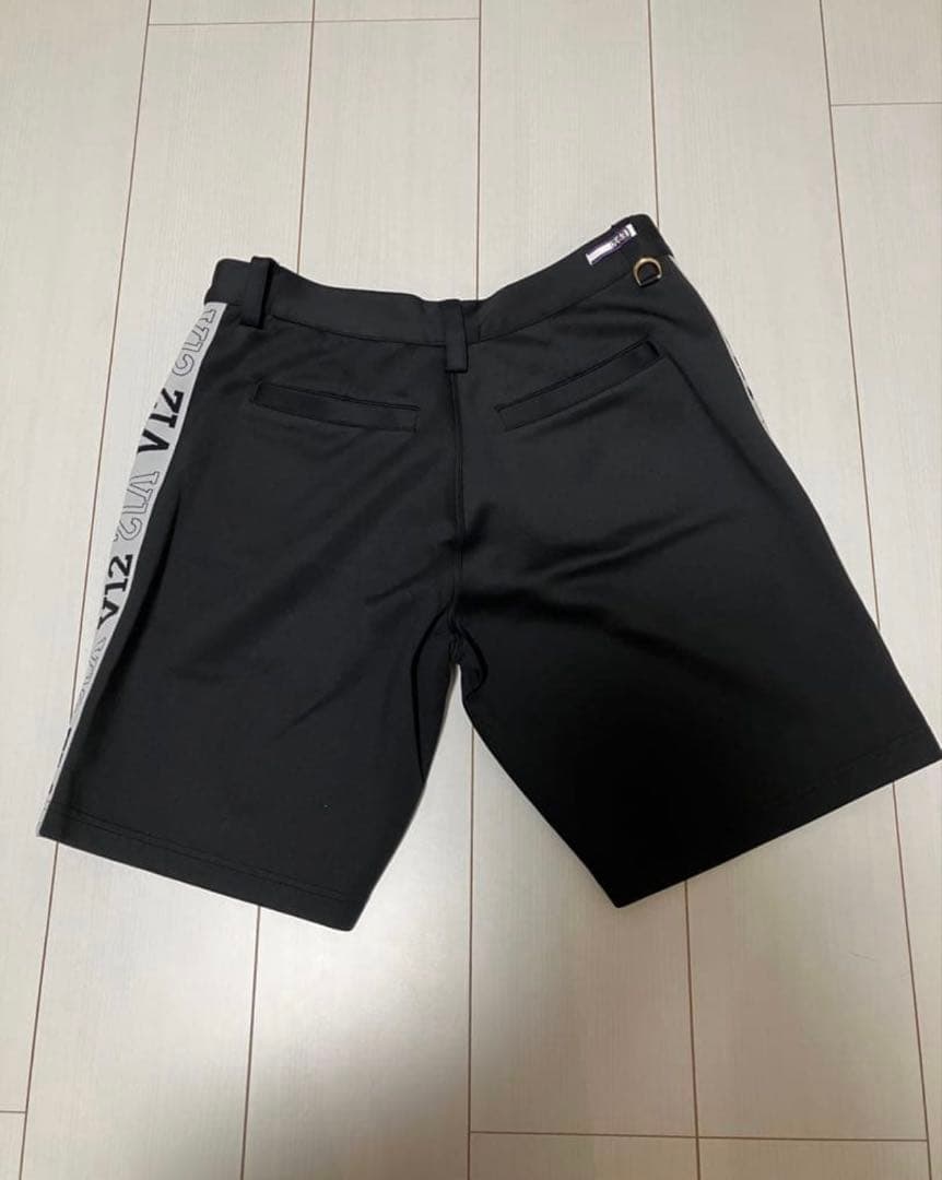 [V12] ブラック XL ハーフパンツ
